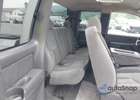 2004 Chevrolet Silverado K1500 из США, поврежденный, VIN 2GCEK19T641307038